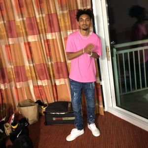 Meet your Posher, Thomas